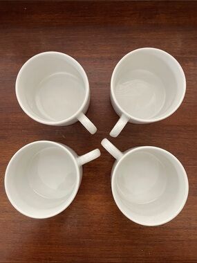 Royal Worcester White porcelain Mugs - Set of 4: very good condition